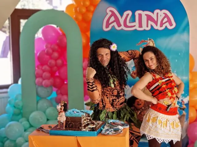 Moana parties now available at www.MagicWish.co.Uk #moanaparty #childrensentertainers #childrenspartylondon #kidspartylondon #kidspartylondon #moanapartyentertainment